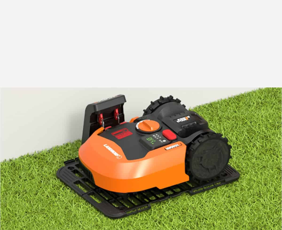 Robot mower charging battery on mower station