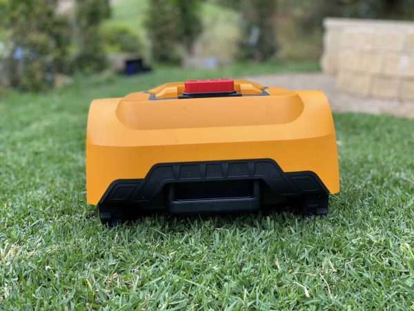 MoeBot S5 robot mower back