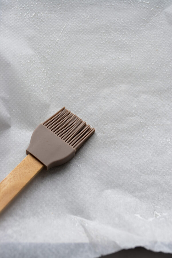 Greaseproof Paper Roll 120m x 30cm - Image 2