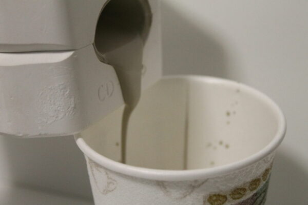 Casting Slip White Earthenware/Middle Fire 5 Litres - Image 2