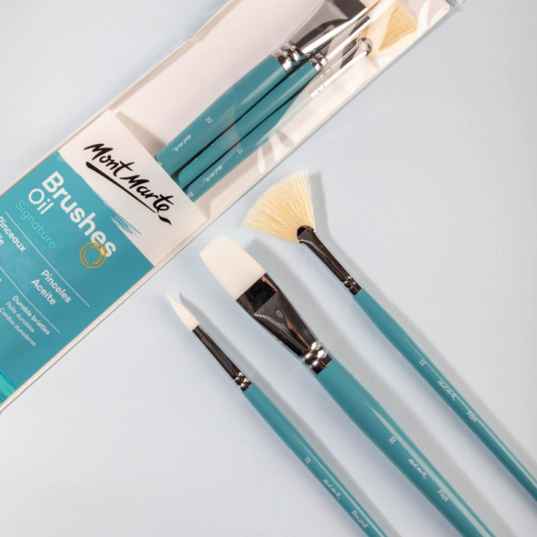 Mont Marte Gallery Series Brush Set Oils 3pce (1 x Flat , 1 x Round & 1 x Fan) - Image 2