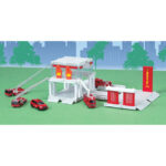 Takara Tomy Tomica World Tomica Fire Fighter Station - Image 2