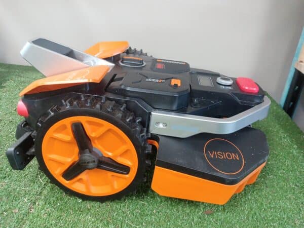 Worx Landroid Vision M600 - WR206E Refurbished #380 (Used for <2 Hours) - Image 6